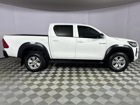 2025-Toyota-Hilux-24-GD-6-Raised-Body-Raider-Auto-Double-Cab_15