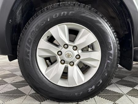 2025-Toyota-Hilux-24-GD-6-Raised-Body-Raider-Auto-Double-Cab_4