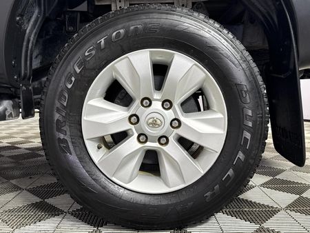 2025-Toyota-Hilux-24-GD-6-Raised-Body-Raider-Auto-Double-Cab_6