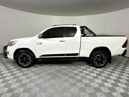 2019-Toyota-Hilux-28-GD-6-Raised-Body-Raider-Auto-Extended-Cab_15
