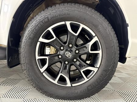 2019-Toyota-Hilux-28-GD-6-Raised-Body-Raider-Auto-Extended-Cab_3