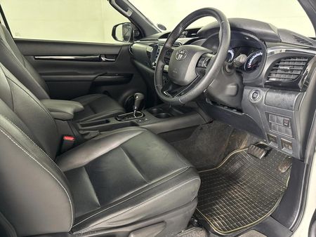 2019-Toyota-Hilux-28-GD-6-Raised-Body-Raider-Auto-Extended-Cab_7