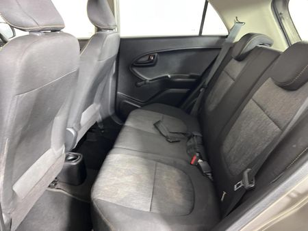 2016-Kia-Picanto-10_3