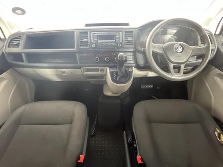 2019-Volkswagen-Kombi-20-TDI-Auto-103kW-Trendline_1