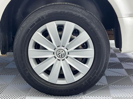 2019-Volkswagen-Kombi-20-TDI-Auto-103kW-Trendline_7