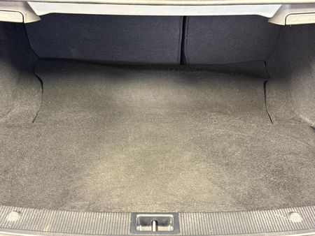 2013-Mercedes-Benz-C-Class-C-250-BE-Coupe-Auto_10