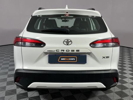 2025-Toyota-Corolla-Cross-18-XS_18