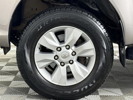 2017-Toyota-Hilux-28-GD-6-Raised-Body-Raider-Double-Cab-Auto_3