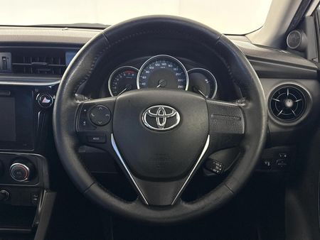 2020-Toyota-Corolla-16-Prestige-Auto_11