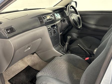 2006-Toyota-Corolla-140i-GLE_8