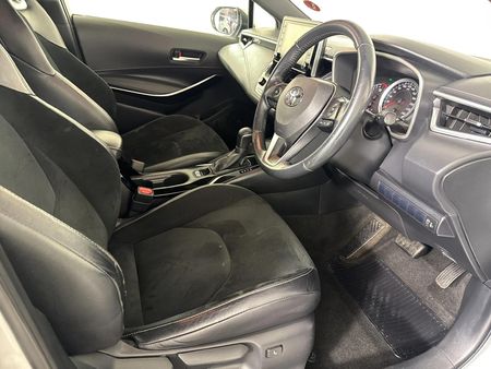 2019-Toyota-Corolla-12T-XR-Auto-5-dr_9