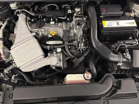2019-Toyota-Corolla-12T-XR-Auto-5-dr_13