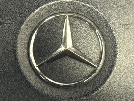 2018-Mercedes-Benz-GLC-250d-AMG_11