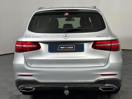 2018-Mercedes-Benz-GLC-250d-AMG_18