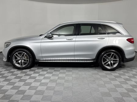 2018-Mercedes-Benz-GLC-250d-AMG_19