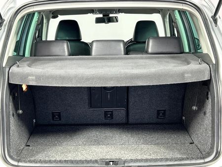 2009-Volkswagen-Tiguan-20-TDI-Track-Field-4Motion-Auto_14