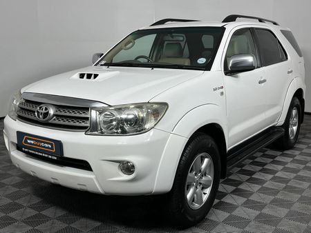 2010-Toyota-Fortuner-30-D-4D-Raised-Body-Auto_0