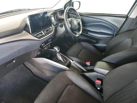 2022-Toyota-Starlet-15-XR-Auto_6