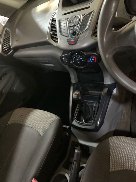 2017-Ford-EcoSport-15-TiVCT-Ambiente_12