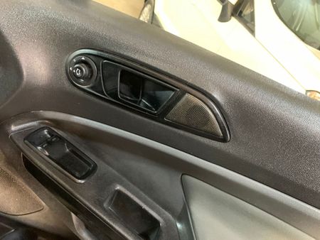 2017-Ford-EcoSport-15-TiVCT-Ambiente_13