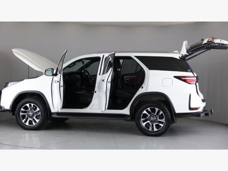 2024-Toyota-Fortuner-28-GD-6-4x4-VX-Auto_14