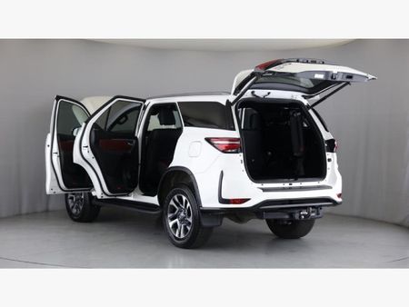 2024-Toyota-Fortuner-28-GD-6-4x4-VX-Auto_18