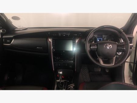 2024-Toyota-Fortuner-28-GD-6-4x4-VX-Auto_8