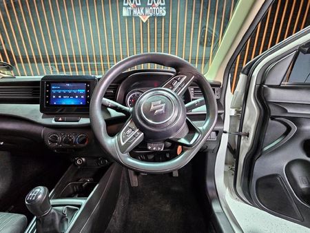 2022-Suzuki-Ertiga-15-GL_18