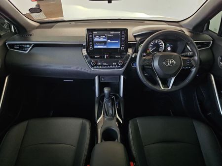 2024-Toyota-Corolla-Cross-18-XS-Hybrid_19