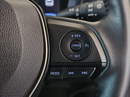 2024-Toyota-Corolla-Cross-18-XS-Hybrid_6