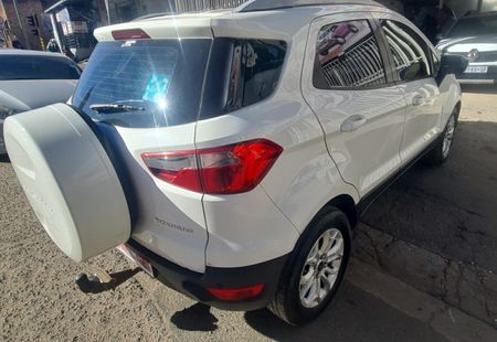 2016-Ford-EcoSport-15-TiVCT-Titanium-Auto_3