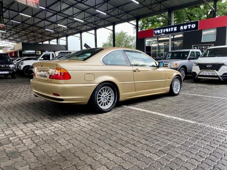 2000-BMW-3-Series-323Ci-Coupe_5