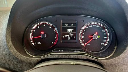 2026-Volkswagen-Polo-Vivo-16-Life_15