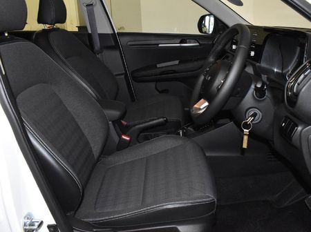 2022-Kia-Sonet-15-EX-CVT_10