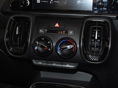 2022-Kia-Sonet-15-EX-CVT_17