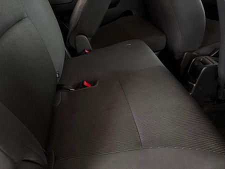 2025-Suzuki-Ertiga-15-GA_11