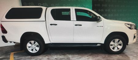 2020-Toyota-Hilux-24-GD-6-Raised-Body-SRX-Auto-Double-Cab_3