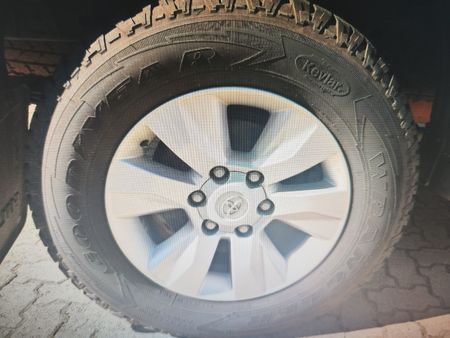 2020-Toyota-Hilux-24-GD-6-Raised-Body-SRX-Auto-Double-Cab_5