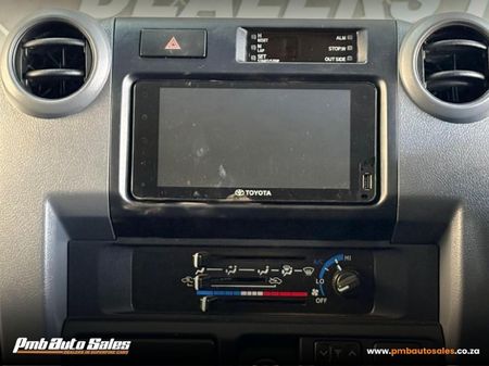 2023-Toyota-Land-Cruiser-79-45-D-Double-Cab_14