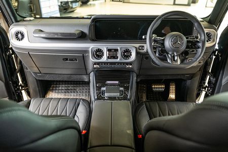 2026-Mercedes-AMG-G-Class-G63-AMG_10