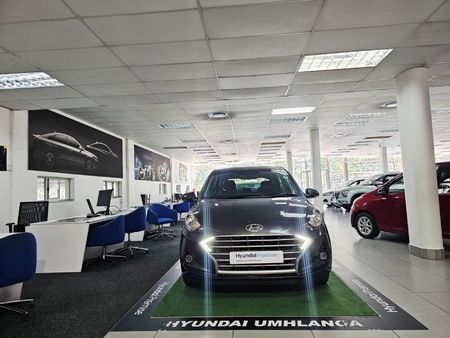 2021-Hyundai-Grand-i10-12-Fluid-Auto_10