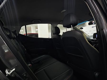 2021-Hyundai-Grand-i10-12-Fluid-Auto_16