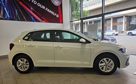 2026-Volkswagen-Polo-10-TSI_3
