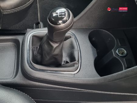 2020-Volkswagen-Polo-Vivo-14-Trendline-5-dr_14