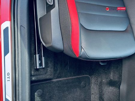 2026-Volkswagen-Polo-20-GTI-Auto-147kW_13