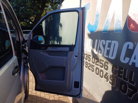 2019-Volkswagen-Kombi-T6-20-BiTDI-Trendline-Plus-Auto-132kW_9
