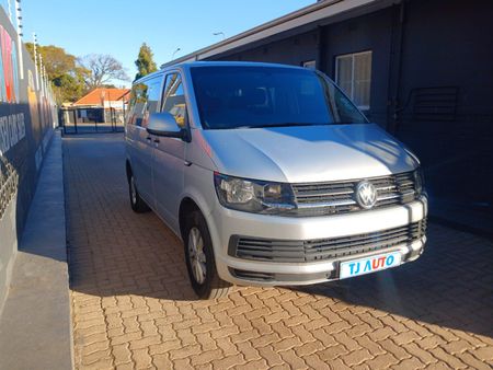 2019-Volkswagen-Kombi-T6-20-BiTDI-Trendline-Plus-Auto-132kW_2