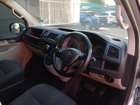 2019-Volkswagen-Kombi-T6-20-BiTDI-Trendline-Plus-Auto-132kW_6