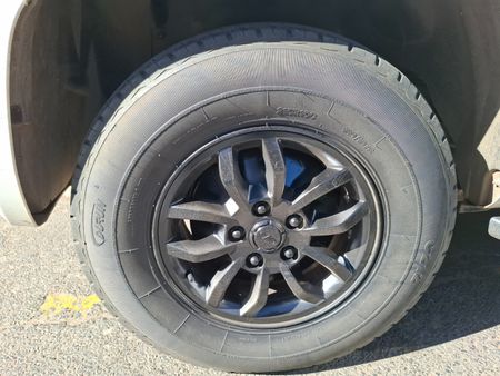 2018-Mahindra-TUV-300-15-TD-7-seat_7