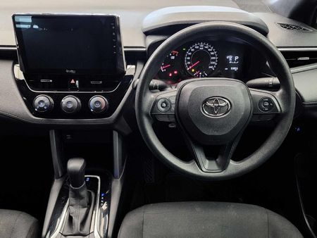 2022-Toyota-Corolla-Cross-18-XI_14